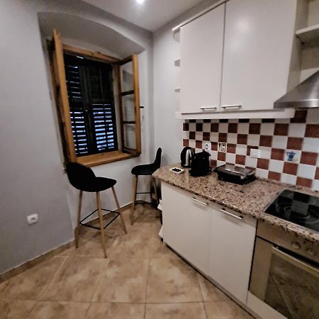 Cozy 2 Bedroom Apartment In Antique Bizanti Palace Kotor Dış mekan fotoğraf