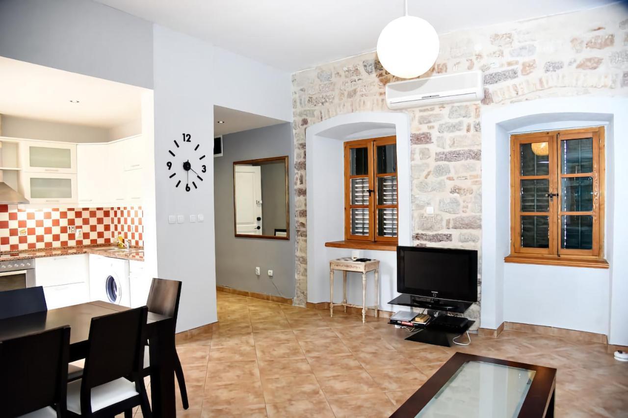 Cozy 2 Bedroom Apartment In Antique Bizanti Palace Kotor Dış mekan fotoğraf