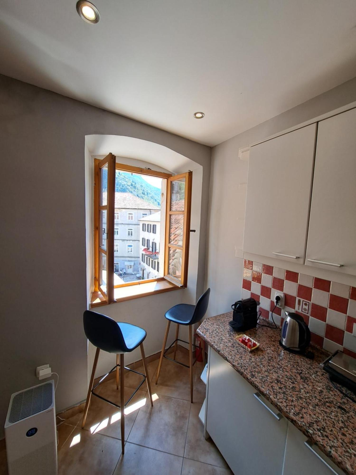 Cozy 2 Bedroom Apartment In Antique Bizanti Palace Kotor Dış mekan fotoğraf